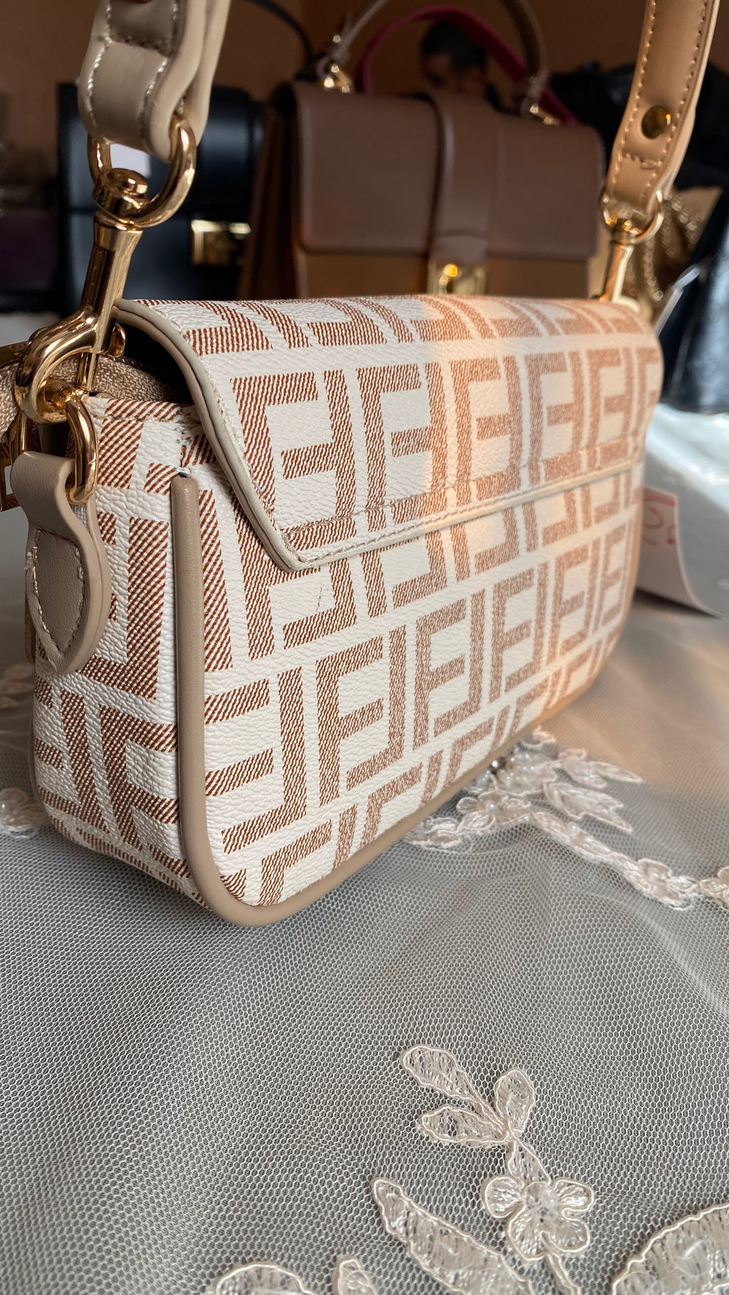 Sac FENDI beige